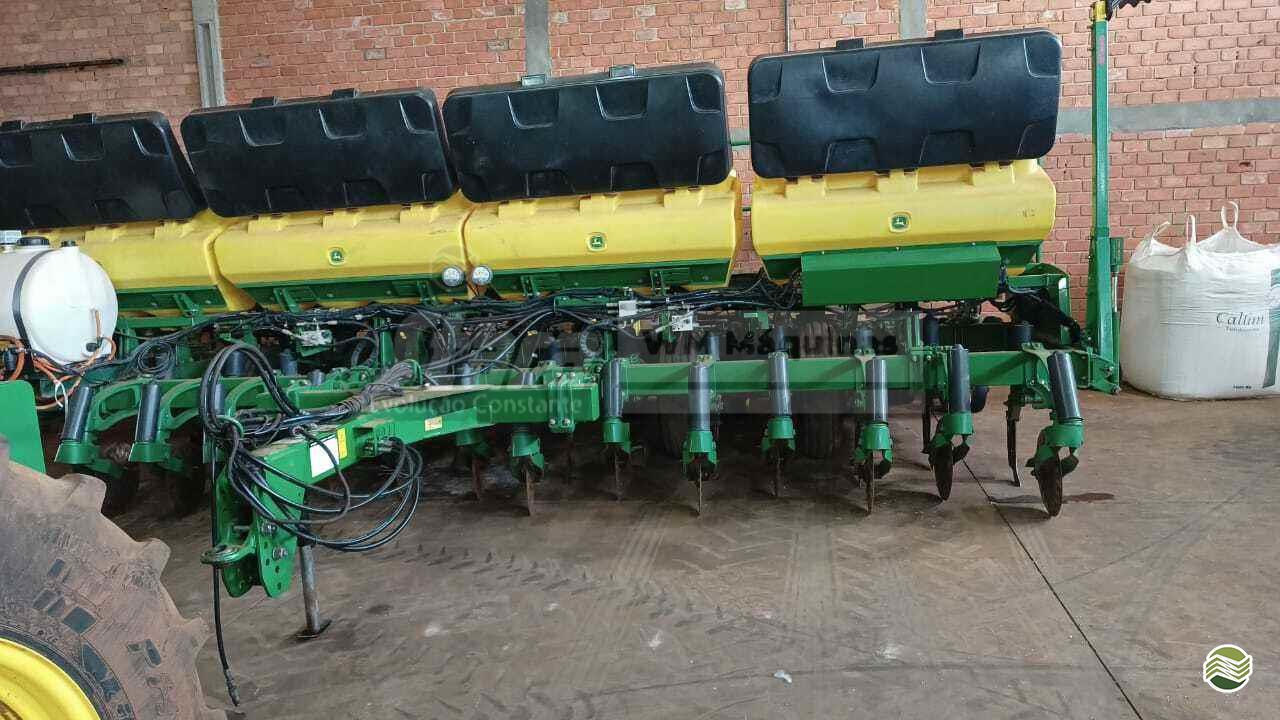 PLANTADEIRA JOHN DEERE PLANTADEIRAS 2115 WM Maquinas - Stara GUARAPUAVA PARANÁ PR